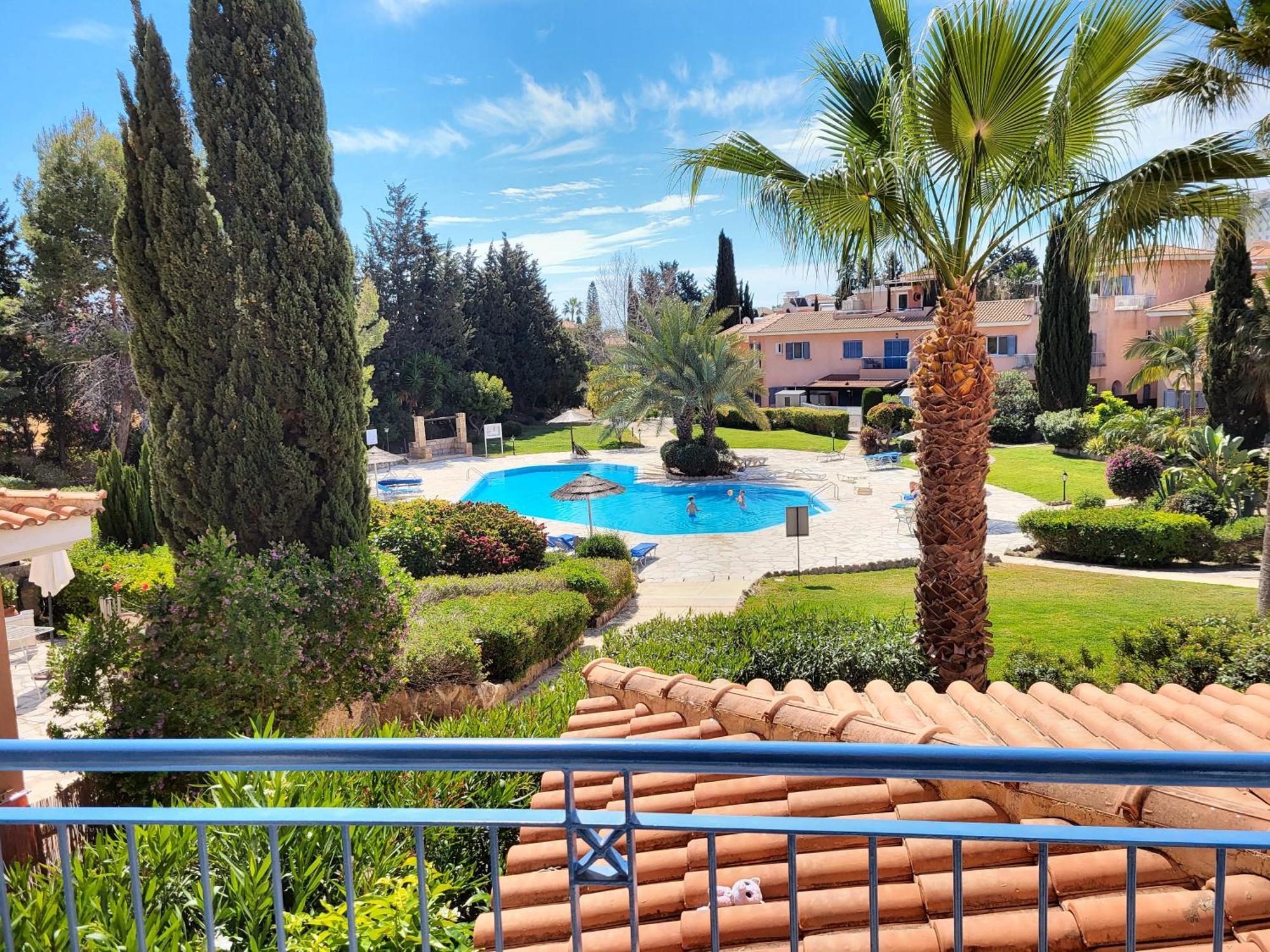 Award-Winning 3-Bedroom Apartment Near Beach Paphos Eksteriør billede
